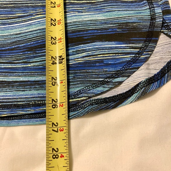 Shirt in wavy blues pattern size S - Picture 6 of 7